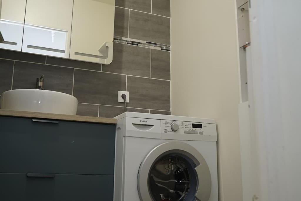 2 Bedrooms- 20' Paris - 25' Disneyland - Wifi Villiers-sur-Marne Exterior foto